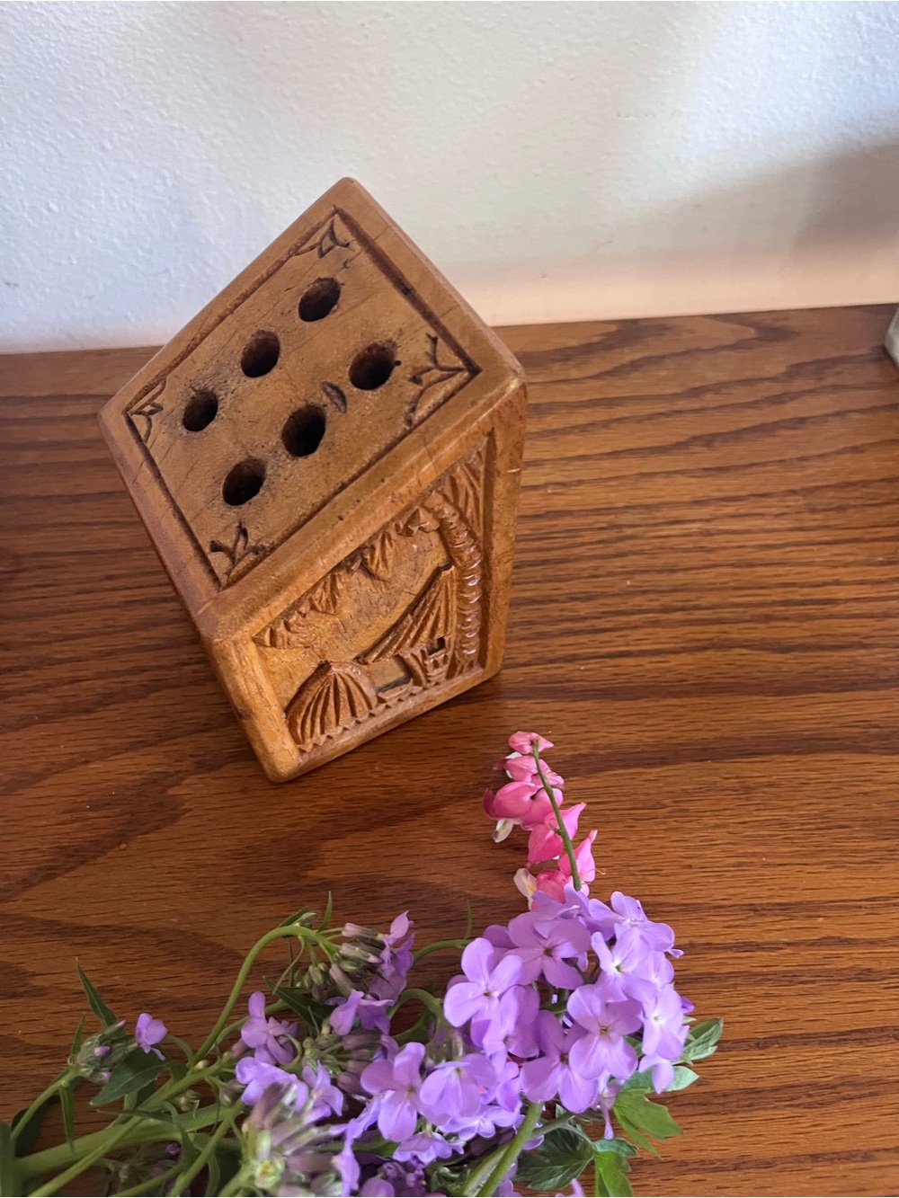 Vintage curved wood block pen holder - Picture 3 of 6